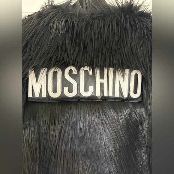 H&M x MOSCHINO Faux Fur Jacket - Picture 6 of 6